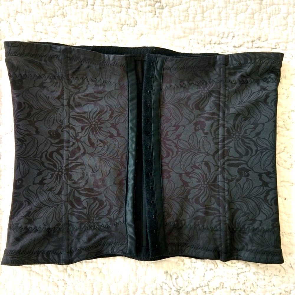 Maidenform Flexees Shapewear